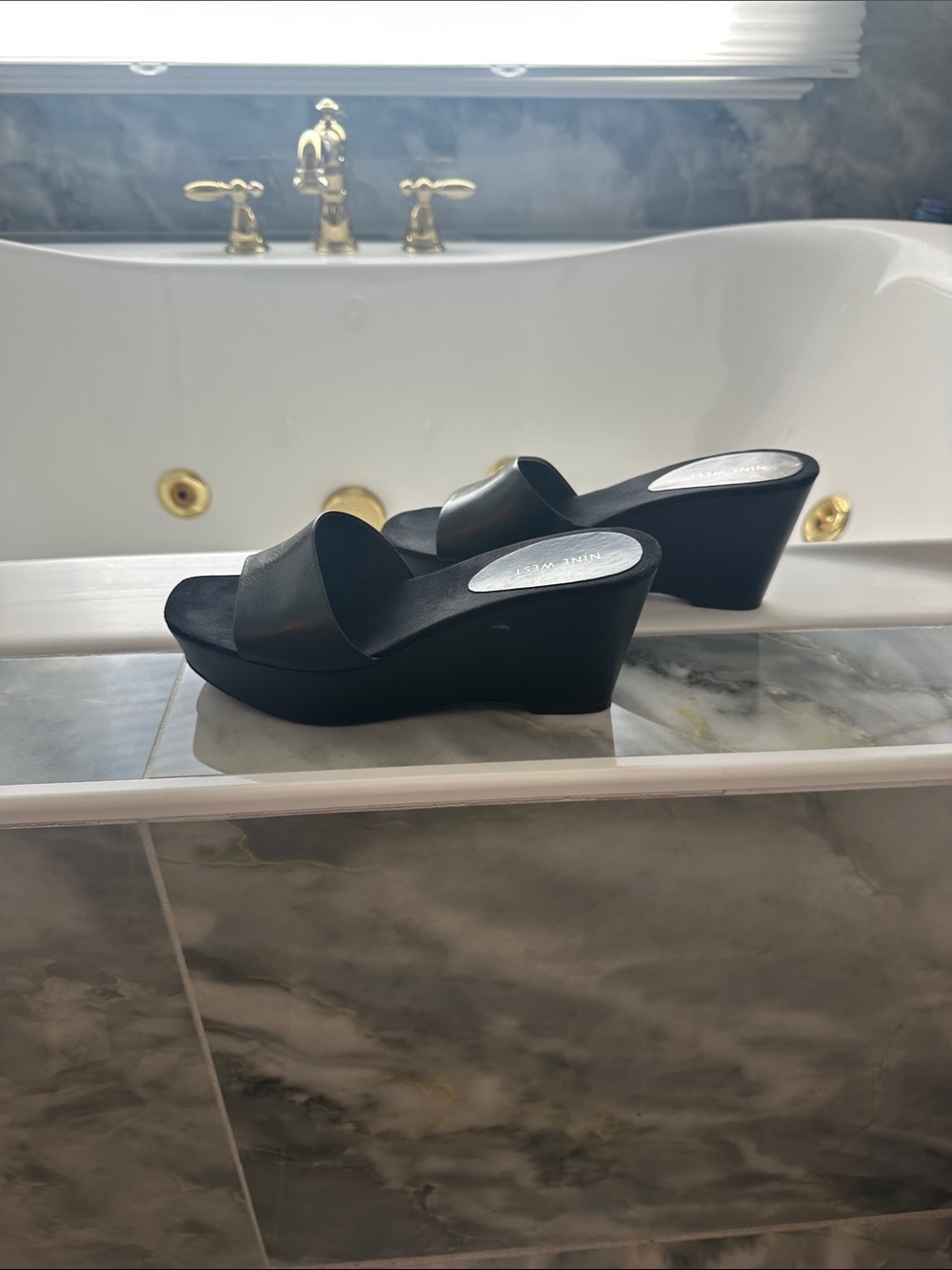 Like new, Nine West, wedge slides!